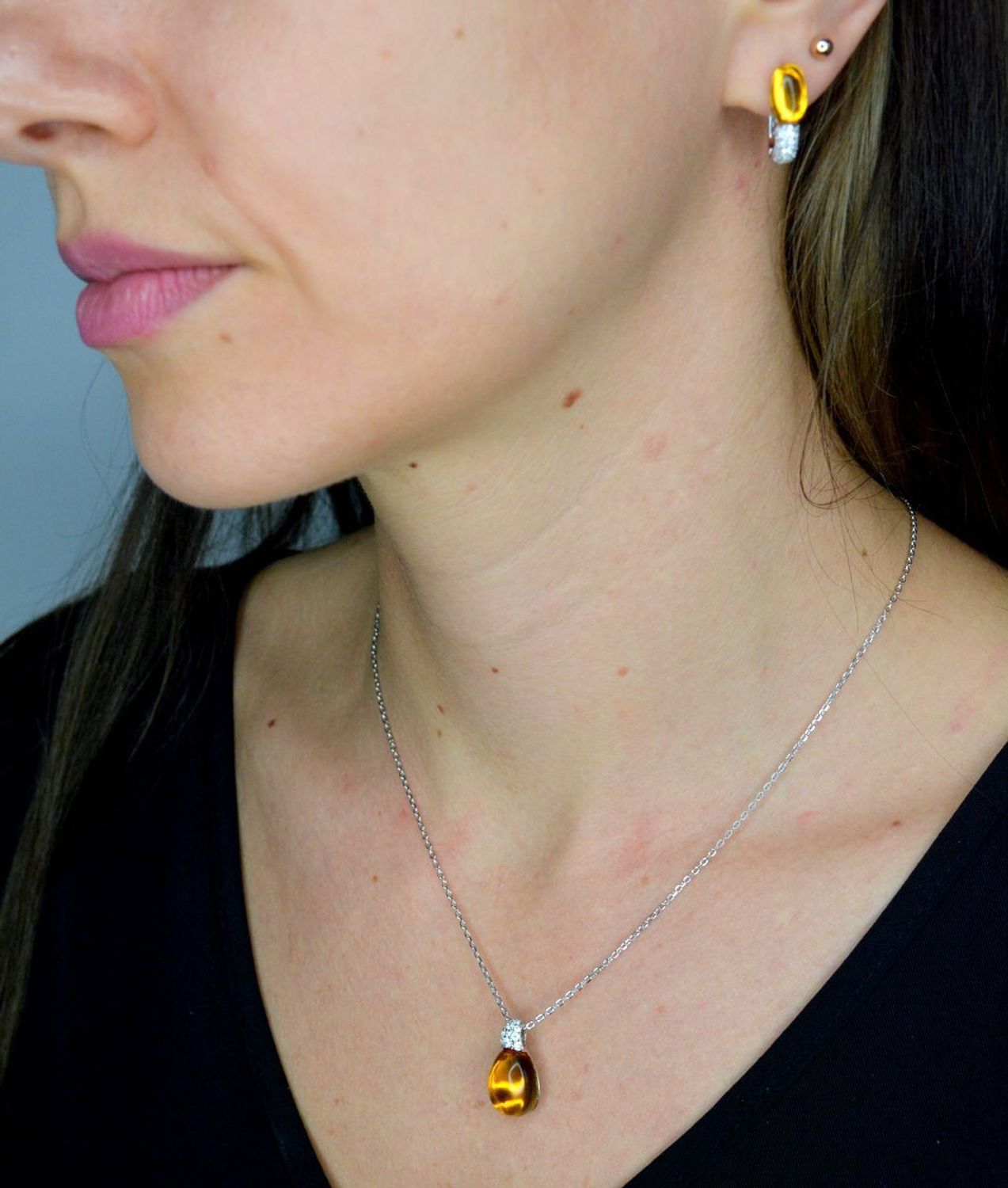 Naszyjnik damski srebrny 925 z kamieniem w kolorze bursztynu Nomination Myradiance 241508 040.png